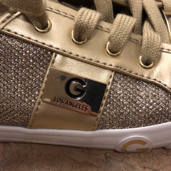 Guess Shoes - Picture 3 of 7